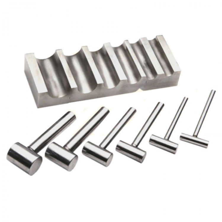 EMBOUTISSEURS JEU DE 6 + PLAT A EMBOUTIR 12 RAINURES