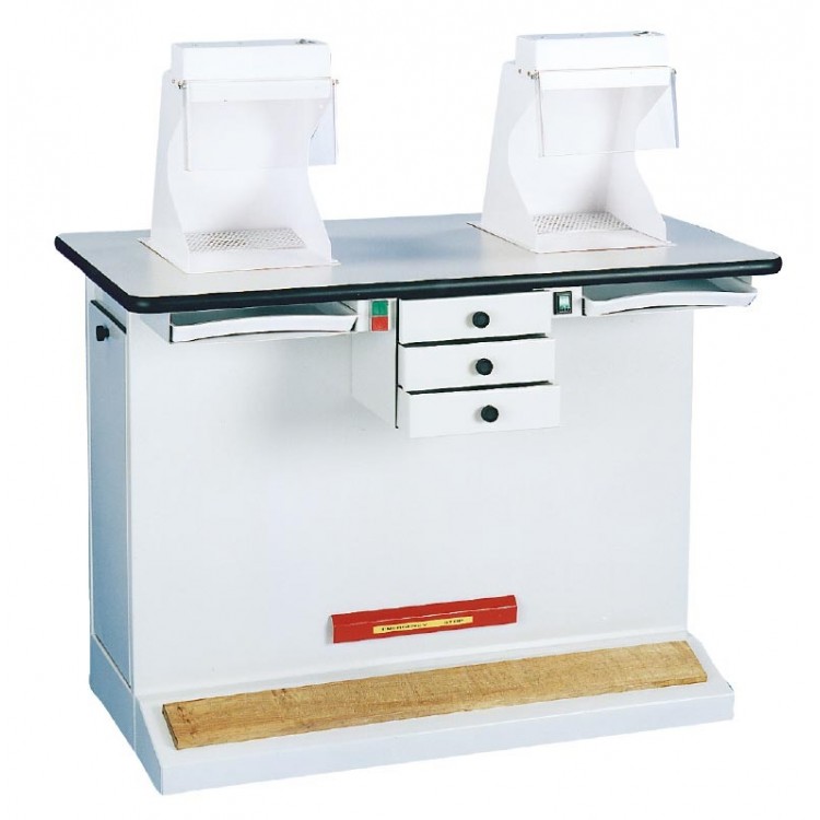 TABLE A POLIR 2 POSTES - ASPIRATION 1400m3/H TABLE A POLIR 2 POSTES - ASPIRATION 1400m3/H