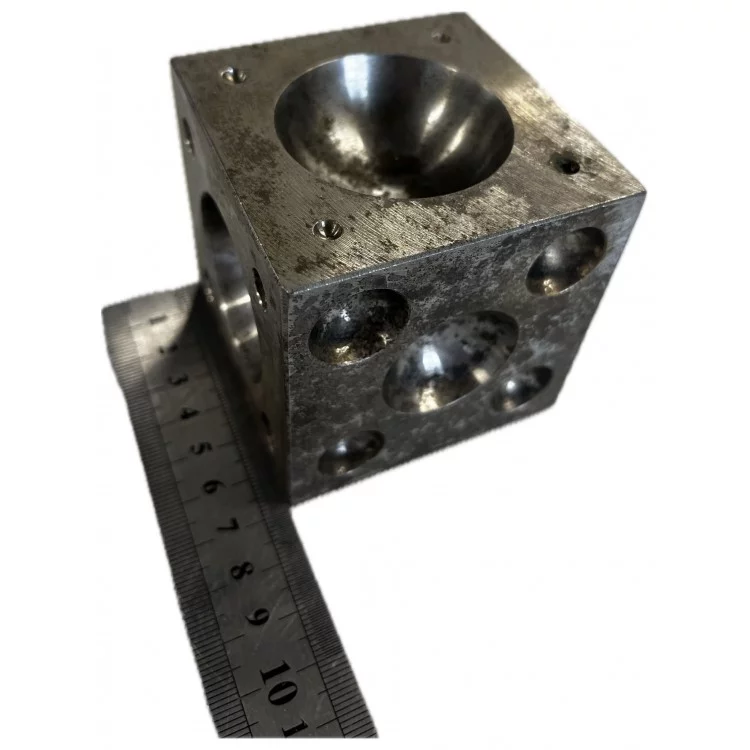 OCCASION- DE A EMBOUTIR ACIER 70mm OCCASION- DE A EMBOUTIR ACIER 70mm