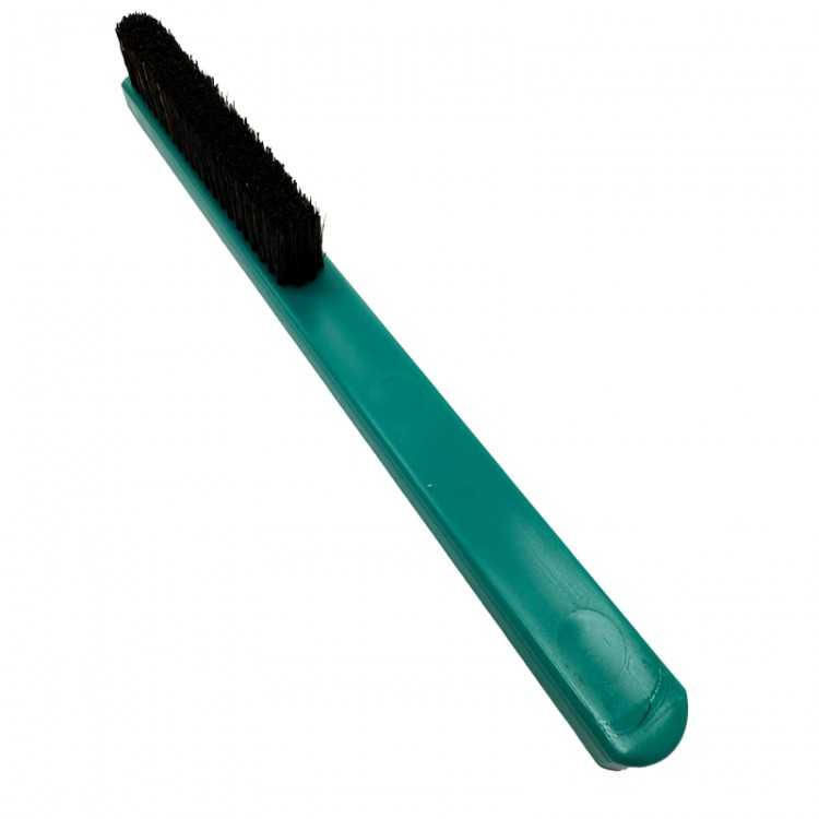 BROSSE MANCHE PLAST. SOIE NOIRE L220 BROSSE MANCHE PLAST. SOIE NOIRE L220